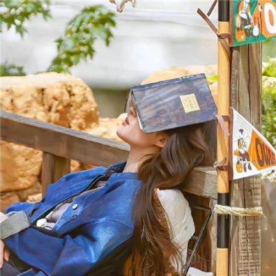签约艺人被曝卷入潜规则风波，一个月直播间画面流出
